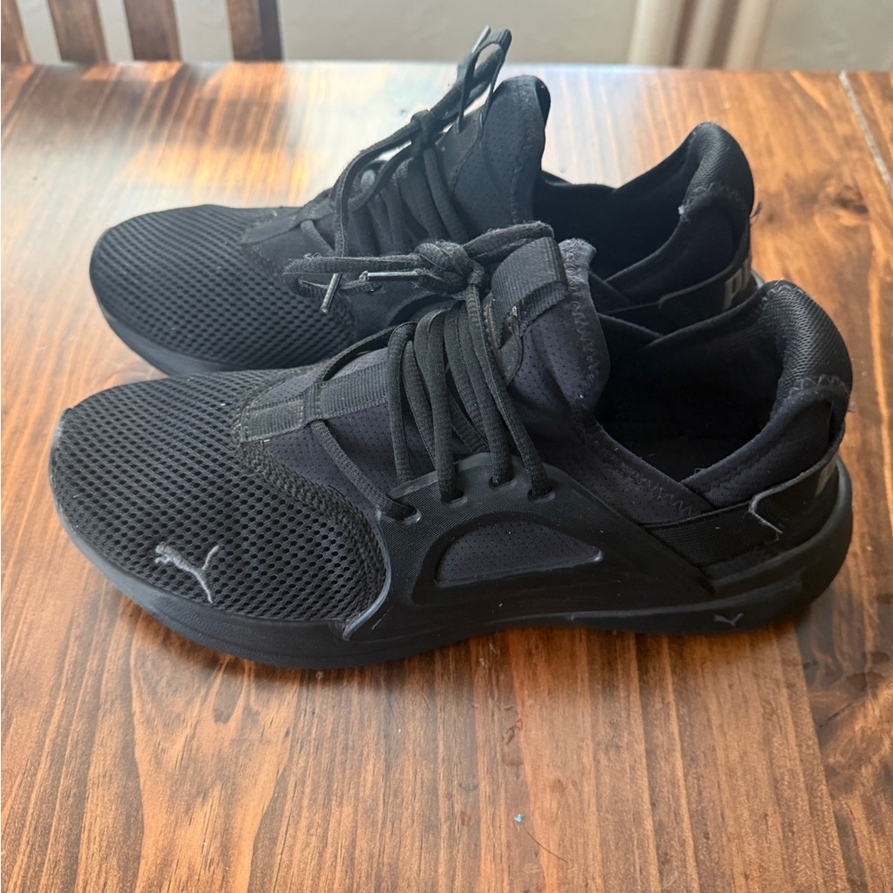 Puma Black Softride Enzo Evo -M9.5